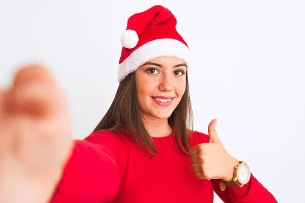 Menina Vestindo Chapéu Natal Santa Fazer Selfie Por Câmera Sobre — Fotografia de Stock
