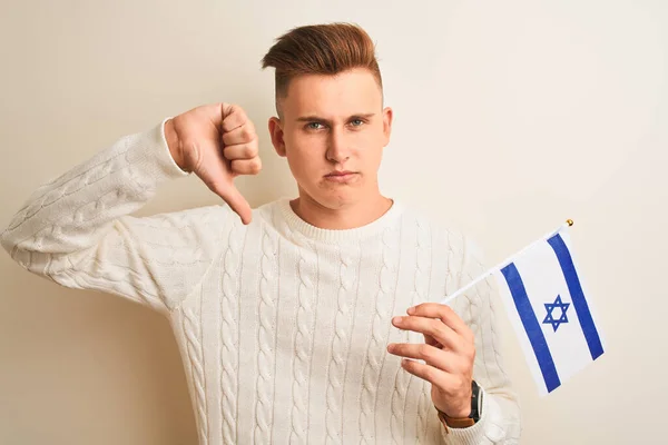 Jovem Homem Bonito Segurando Israel Bandeira Israelense Sobre Fundo Branco — Fotografia de Stock