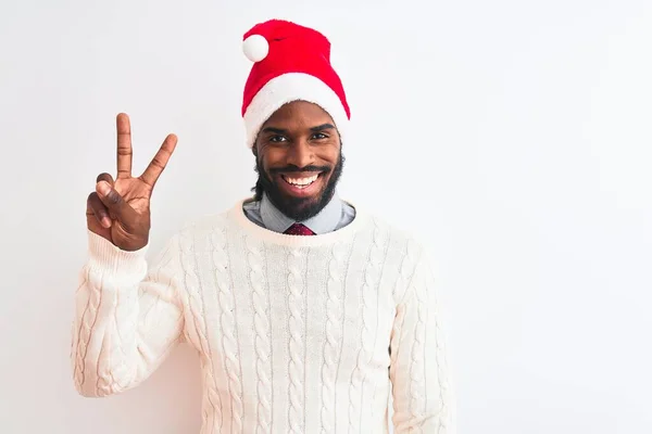 Jovem Afro Americano Vestindo Chapéu Natal Santa Sobre Fundo Branco — Fotografia de Stock