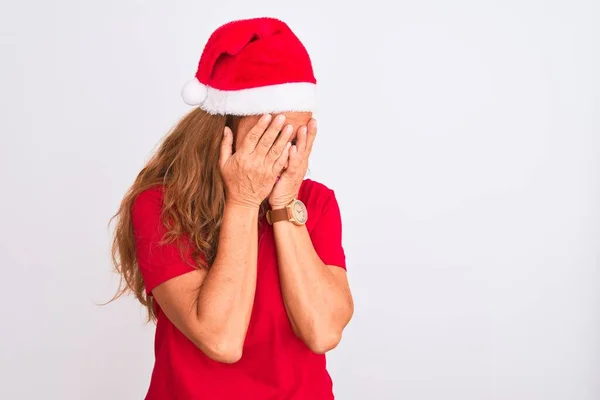 Middle Age Mature Woman Wearing Christmas Hat Isolated Background Sad — Stock fotografie