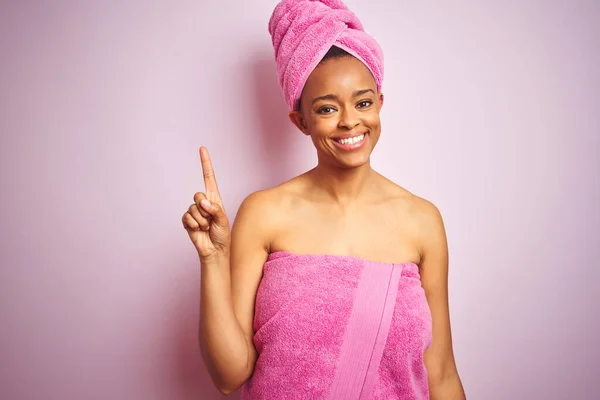 African American Woman Wearing Shower Towel Bath Pink Isolated Background — Stock Photo, Image