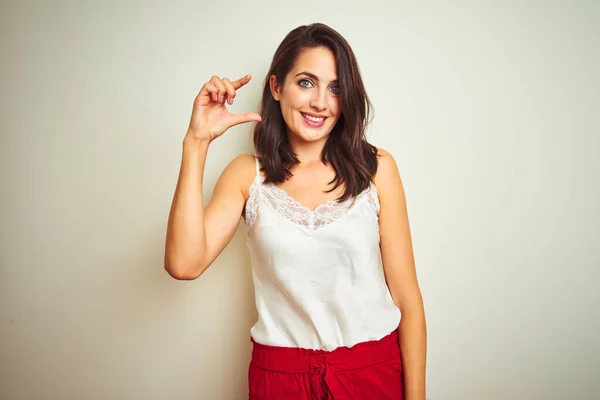 Young Beautiful Woman Wearing Shirt Standing White Isolated Background Smiling — Stock Photo, Image