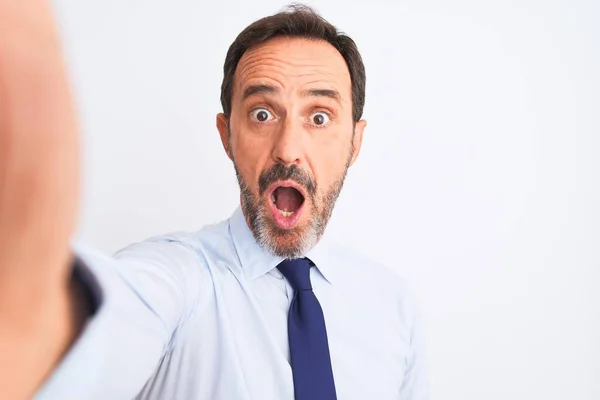 Middle Age Businessman Wearing Tie Make Selfie Standing Isolated White — ストック写真