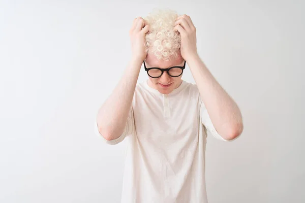 Joven Hombre Rubio Albino Usando Camiseta Gafas Pie Sobre Fondo — Foto de Stock