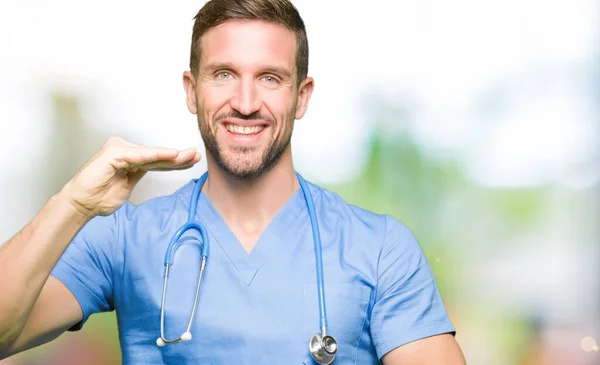 Handsome Doctor Man Wearing Medical Uniform Isolated Background Gesturing Hands — Stock Photo, Image