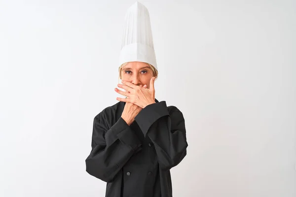 Mulher Chef Meia Idade Vestindo Uniforme Chapéu Sobre Fundo Branco — Fotografia de Stock