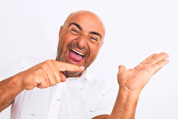 Hombre Guapo Mediana Edad Con Camisa Elegante Pie Sobre Fondo —  Fotos de Stock