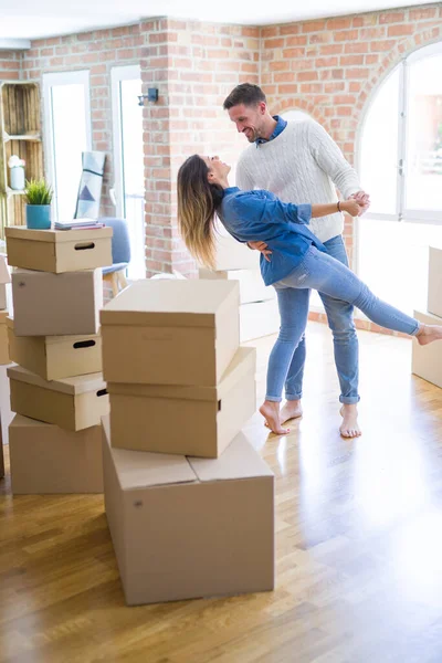 Young Beautiful Couple Dancing New Home Cardboard Boxes — Stock Photo, Image