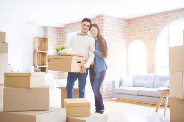 Beautiful Young Asian Couple Looking Happy Smiling Excited Moving New — Stock Photo, Image