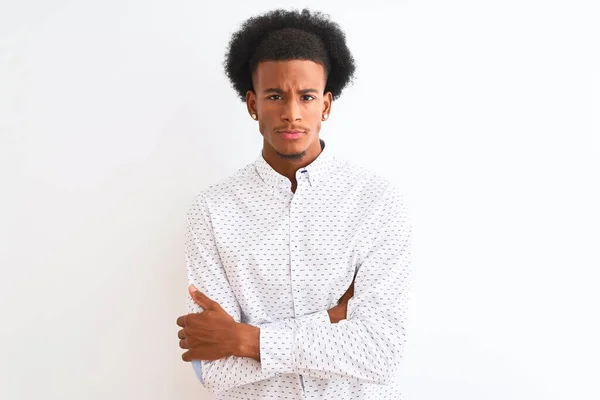 Mladý Afroameričan Elegantní Košili Stojící Nad Izolovaným Bílým Pozadím Skeptický — Stock fotografie