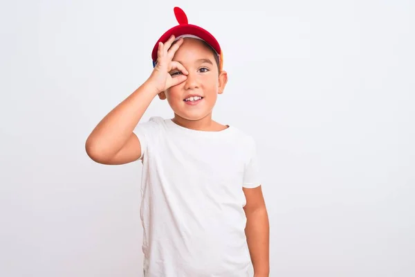 Menino Bonito Usando Fanny Chapéu Colorido Com Hélice Sobre Fundo — Fotografia de Stock