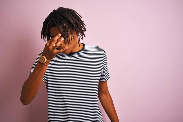 Afro Man Dreadlocks Wearing Navy Striped Shirt Standing Isolated Pink — Stock Photo, Image