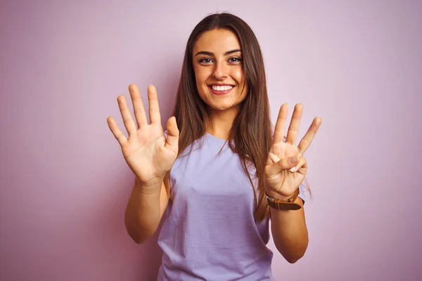 Jonge Mooie Vrouw Draagt Casual Shirt Staan Geïsoleerde Roze Achtergrond — Stockfoto