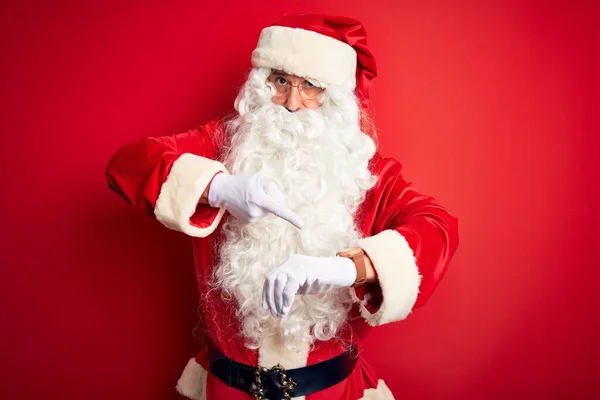 Hombre Guapo Mediana Edad Vistiendo Traje Santa Pie Sobre Fondo —  Fotos de Stock