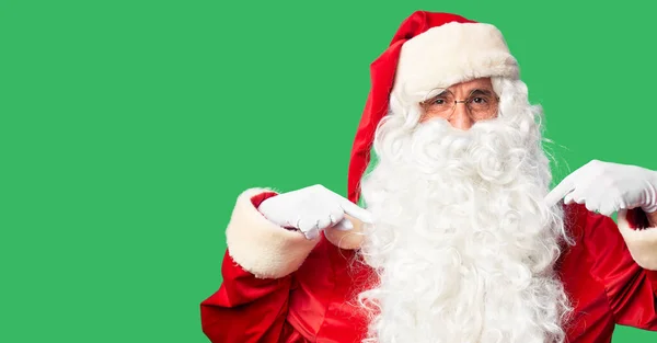 산타클로스 턱수염을 미소를 자랑스럽고 표정을 — 스톡 사진