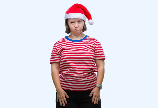 Молодая Взрослая Женщина Синдромом Дауна Носит Рождественскую Шляпу Изолированном Фоне — стоковое фото