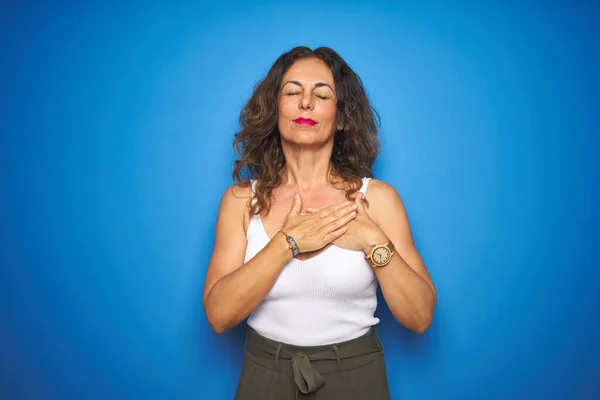 Femme Âgée Moyen Âge Avec Les Cheveux Bouclés Debout Sur — Photo