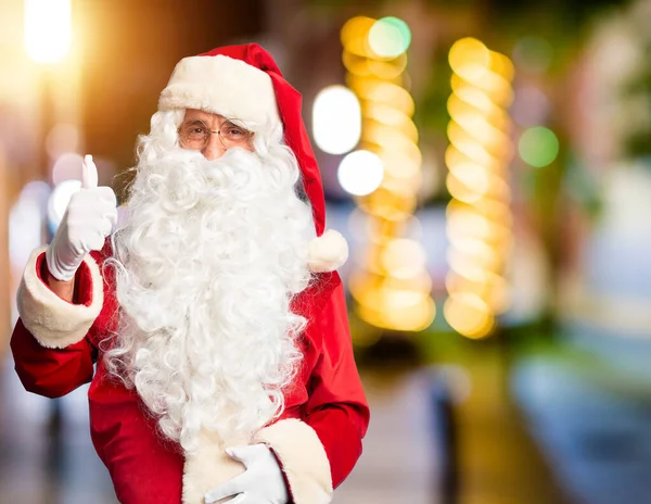 Homem Bonito Meia Idade Vestindo Traje Papai Noel Barba Fazendo — Fotografia de Stock