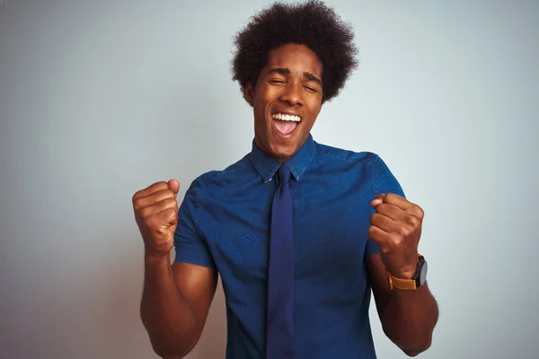 Hombre Negocios Americano Con Pelo Afro Vistiendo Camisa Azul Corbata —  Fotos de Stock