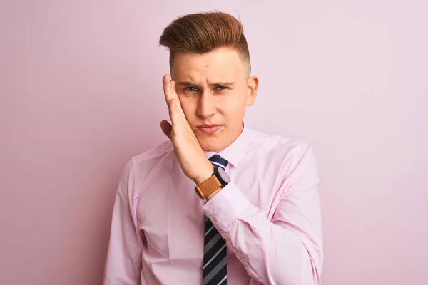 Young Handsome Businessman Wearing Shirt Tie Standing Isolated Pink Background — Zdjęcie stockowe