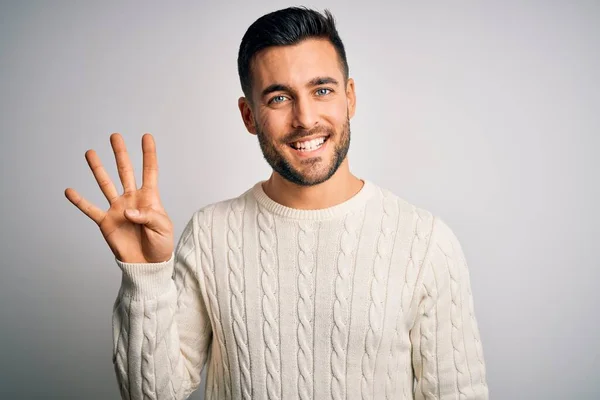 Jeune Homme Beau Portant Pull Décontracté Debout Sur Fond Blanc — Photo