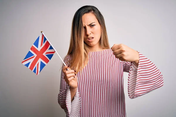 Young Beautiful Blonde Woman Blue Eyes Holding United Kingdom Flag — Stock Photo, Image