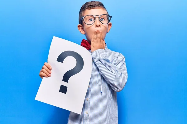 Cute Blond Kid Wearing Nerd Bow Tie Glasses Holding Question — Stock Photo, Image