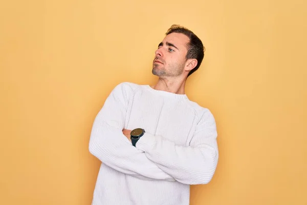 Jeune Homme Beau Avec Les Yeux Bleus Portant Pull Décontracté — Photo