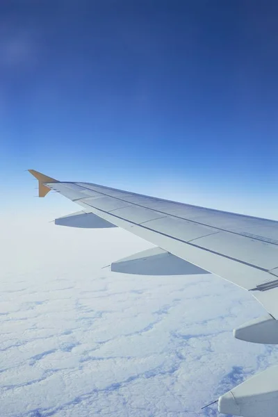 Paesaggio Nuvoloso Aeroplano Finestra Paesaggio Aereo Ala Cielo Nuvoloso — Foto Stock