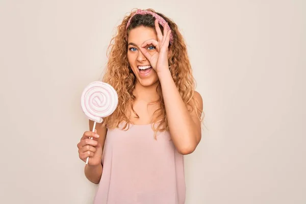 Young Beautiful Blonde Woman Blue Eyes Eating Sweet Candy Lollipop — Stock Photo, Image
