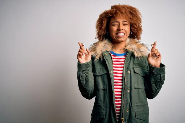 Young Beautiful African American Woman Curly Hair Wearing Green Casual — Stock Photo, Image