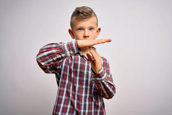 Jovem Menino Caucasiano Com Olhos Azuis Vestindo Camisa Elegante Sobre — Fotografia de Stock