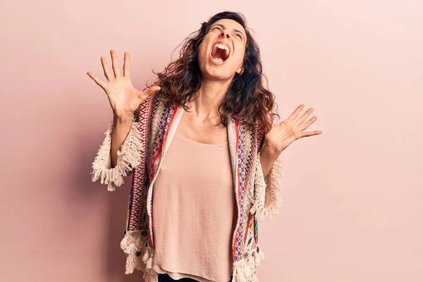 Young Beautiful Hispanic Woman Wearing Casual Clothes Crazy Mad Shouting — Stock Photo, Image