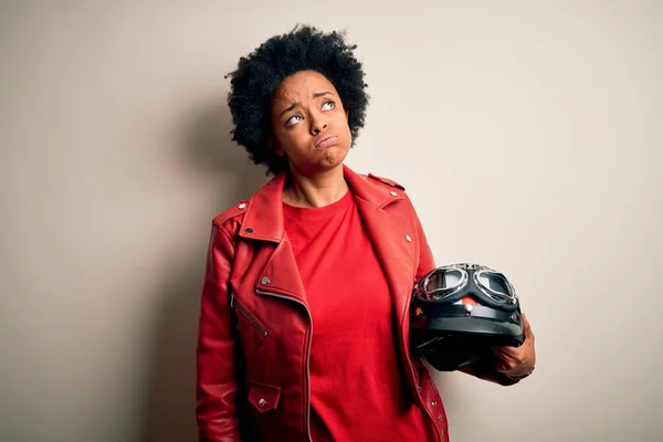 Young African American Afro Motorcyclist Woman Curly Hair Holding Motorcycle — Stock Photo, Image