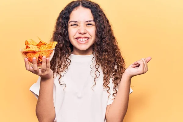 Beautiful Kid Girl Curly Hair Holding Nachos Potato Chips Screaming — Stock Photo, Image