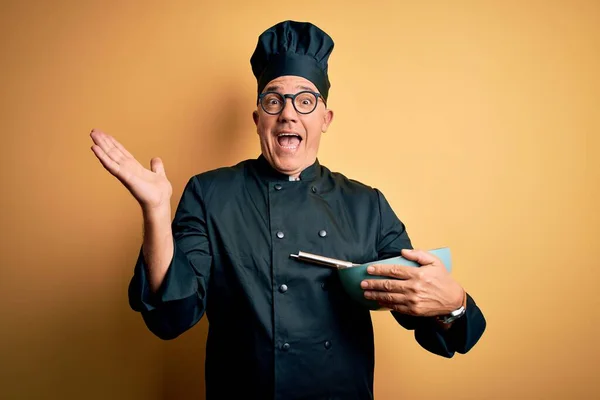 Middle Age Handsome Grey Haired Chef Man Wearing Cooker Uniform — Stock Photo, Image