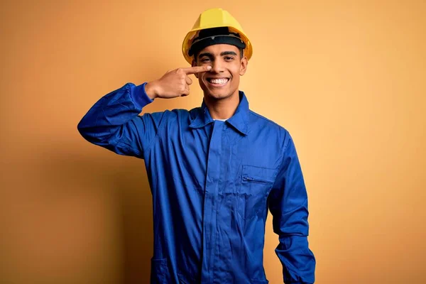 Giovane Bell Uomo Operaio Afro Americano Uniforme Blu Casco Sicurezza — Foto Stock