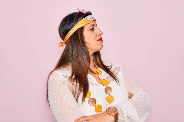 Νεαρή Ισπανίδα Χίπισσα Γυναίκα Φορώντας Μόδα Boho Στυλ Και Γυαλιά — Φωτογραφία Αρχείου