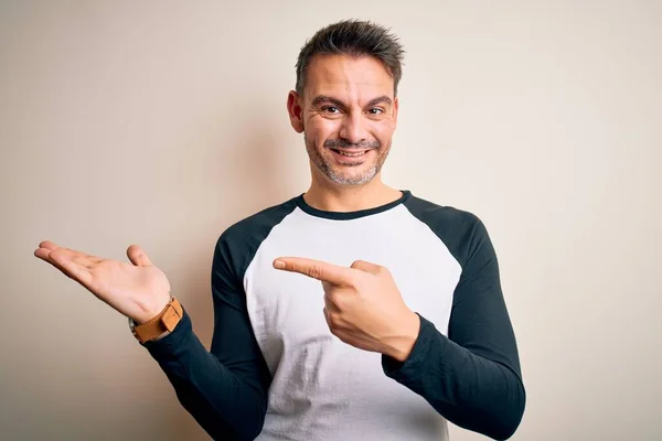 Young Handsome Man Wearing Casual Shirt Standing Isolated White Background — Stock Photo, Image