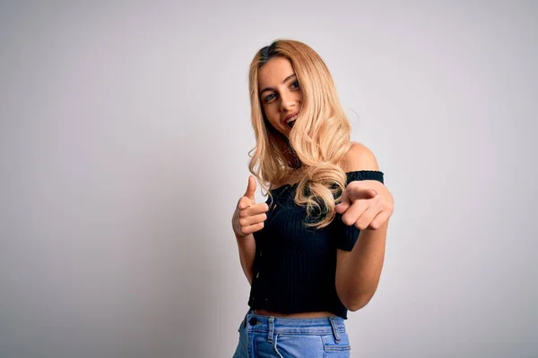 Young Beautiful Blonde Woman Wearing Casual Shirt Standing Isolated White — Stock Photo, Image