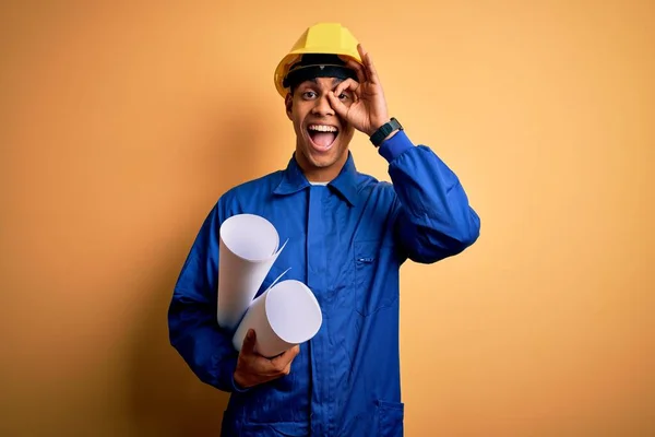 Jonge Knappe Afro Amerikaanse Optische Man Met Optometrie Bril Blauwe — Stockfoto