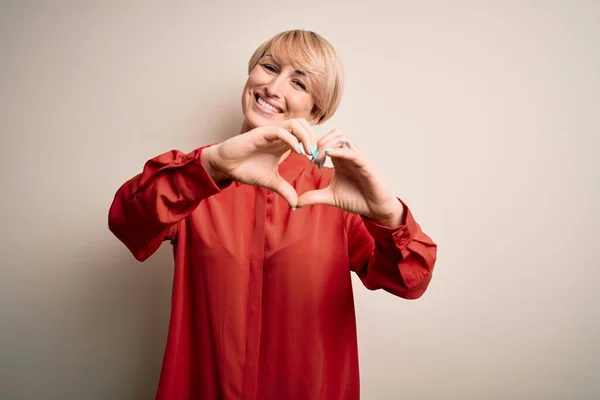 Jonge Mooie Business Blonde Vrouw Met Kort Haar Staan Geïsoleerde — Stockfoto