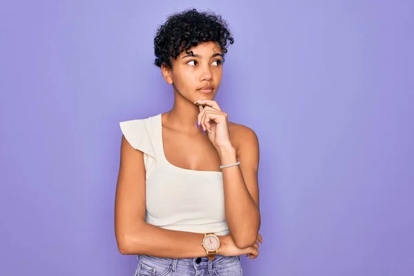 Young Beautiful African American Afro Woman Wearing Casual Shirt Purple — Stock Photo, Image