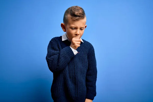 Kleine Kaukasische Kinder Mit Blauen Augen Die Einen Winterpullover Über — Stockfoto