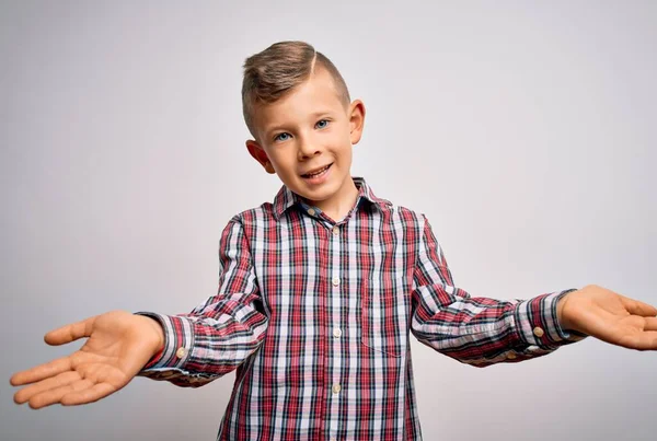 Junge Kleine Kaukasische Kinder Mit Blauen Augen Tragen Elegantes Hemd — Stockfoto