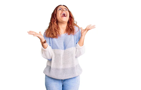 Young Latin Woman Wearing Casual Clothes Crazy Mad Shouting Yelling — Stock Photo, Image