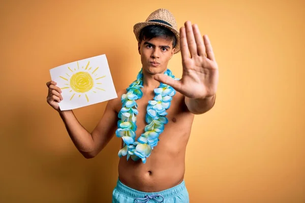 Turista Vacaciones Con Trajes Baño Flores Lei Hawaiano Sosteniendo Pancarta — Foto de Stock