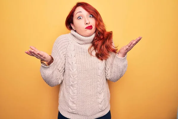 Young Beautiful Redhead Woman Wearing Casual Turtleneck Sweater Yellow Background — Stock Photo, Image