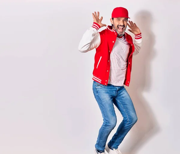 Hombre Guapo Mediana Edad Vistiendo Uniforme Béisbol Sonriendo Feliz Saltando — Foto de Stock