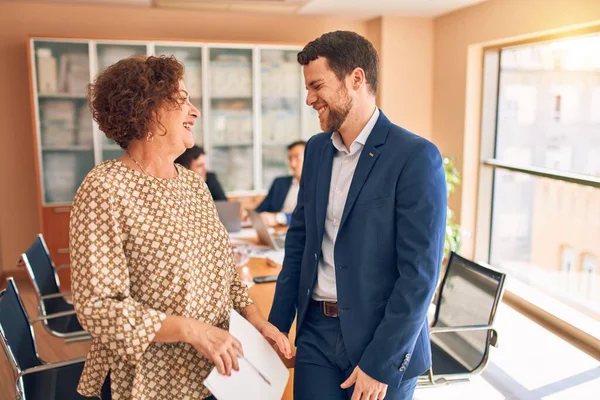 Abogados Negocios Trabajadores Reunidos Oficina Del Bufete Socios Ejecutivos Profesionales — Foto de Stock